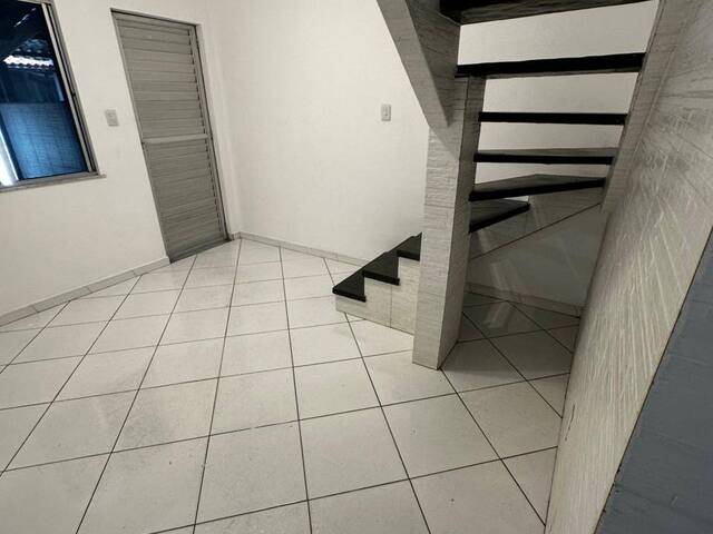 #4928 - Casa em condomínio para Venda em Feira de Santana - BA