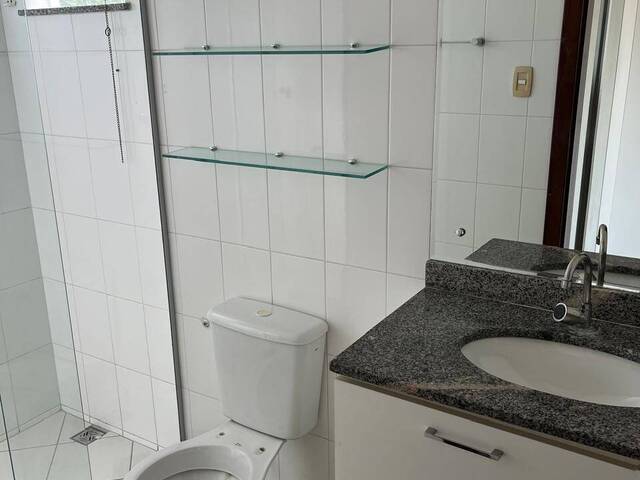 Casa em condomínio para Venda em Feira de Santana - 4