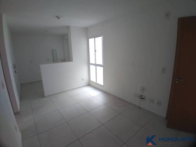 Apartamento para Venda em Feira de Santana - 2