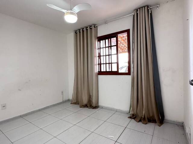 Casa em condomínio para Venda em Feira de Santana - 4