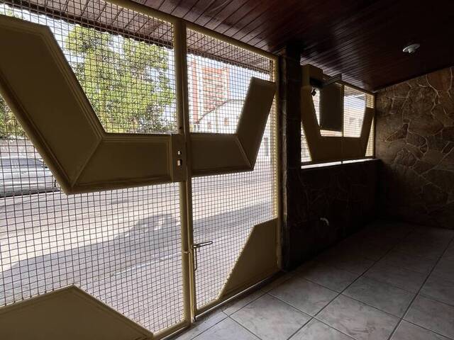 Casa para Venda em Feira de Santana - 2