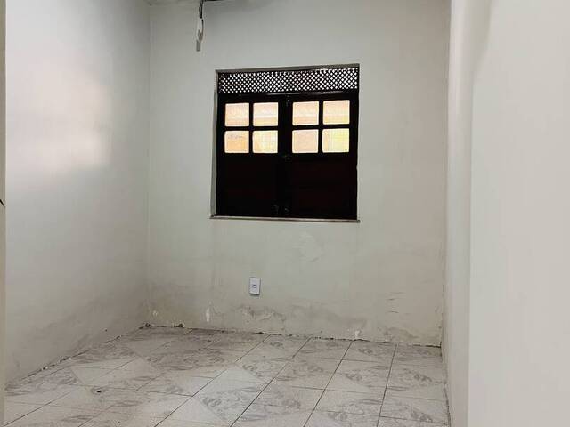 Casa para Venda em Feira de Santana - 5