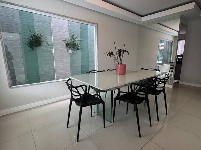 Casa em condomínio para Venda em Feira de Santana - 2