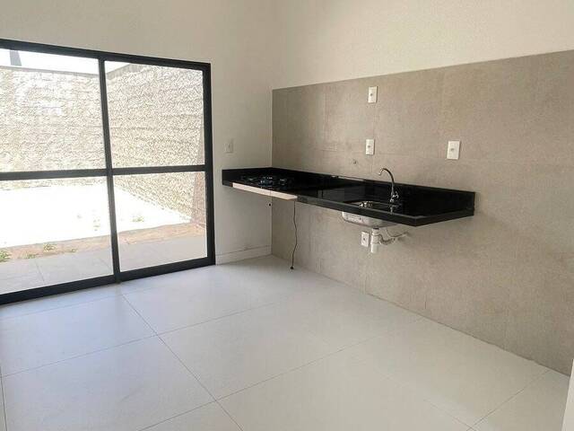 Casa em condomínio para Venda em Feira de Santana - 3