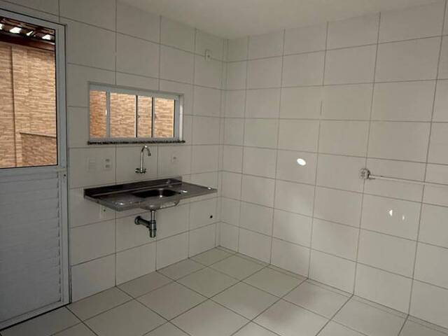 Casa em condomínio para Venda em Feira de Santana - 3