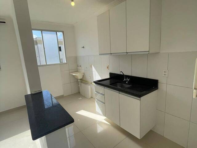 Apartamento para Venda em Feira de Santana - 2