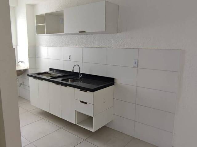 Apartamento para Venda em Feira de Santana - 3