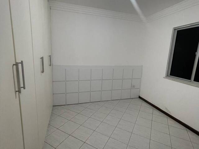 Casa em condomínio para Venda em Feira de Santana - 4