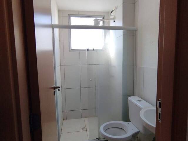 Apartamento para Venda em Feira de Santana - 2