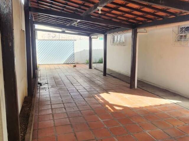 Casa para Venda em Feira de Santana - 5