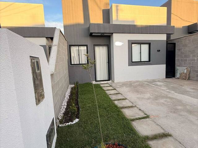 Casa para Locação em Feira de Santana - 2