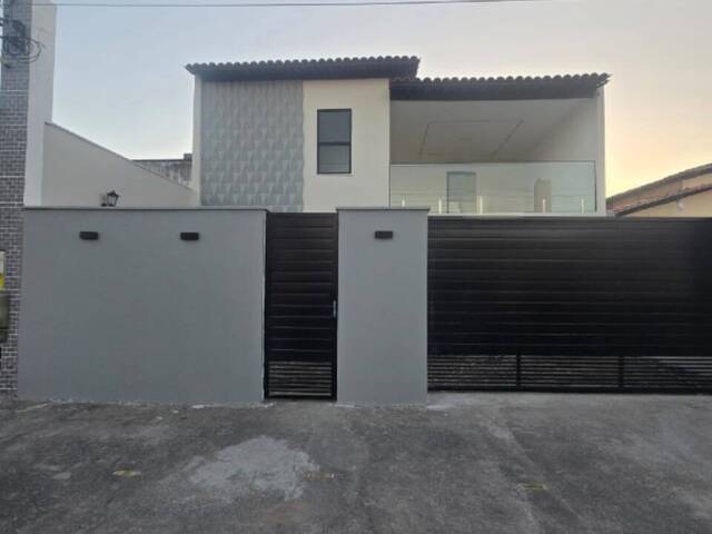 Casa para Venda em Feira de Santana - 2