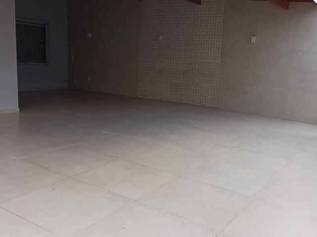 Casa para Venda em Feira de Santana - 2