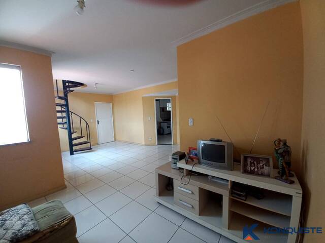 Apartamento para Venda em Feira de Santana - 2