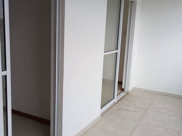 Apartamento para Venda em Feira de Santana - 4