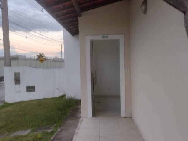 Casa para Venda em Feira de Santana - 2