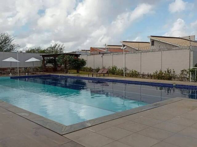 Apartamento para Locação em Feira de Santana - 2