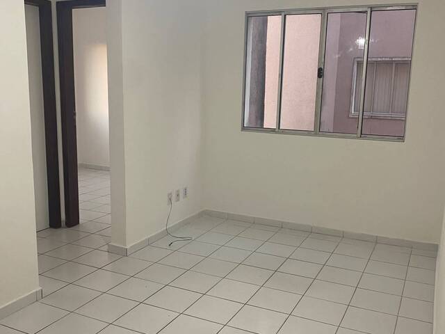 Apartamento para Locação em Feira de Santana - 3