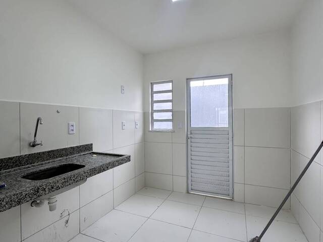#4896 - Casa em condomínio para Venda em Feira de Santana - BA - 3