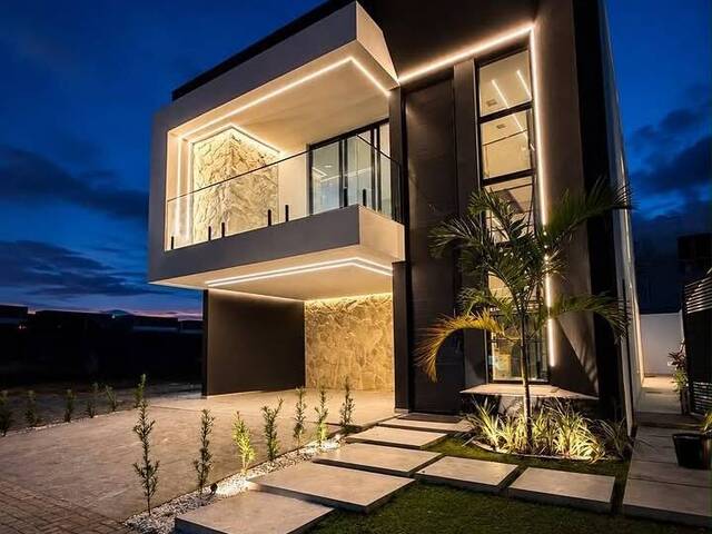 #5188 - Casa para Venda em Feira de Santana - BA - 1
