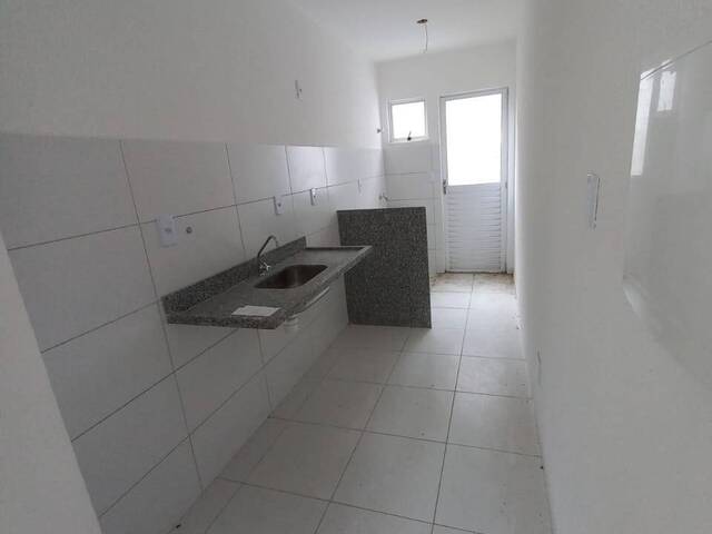 Casa em condomínio para Venda em Feira de Santana - 5