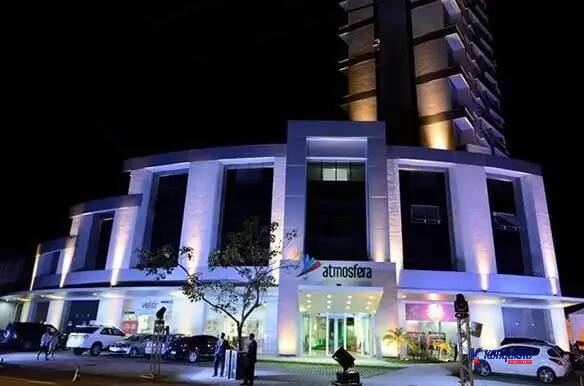 Prédio Inteiro - Foto 1