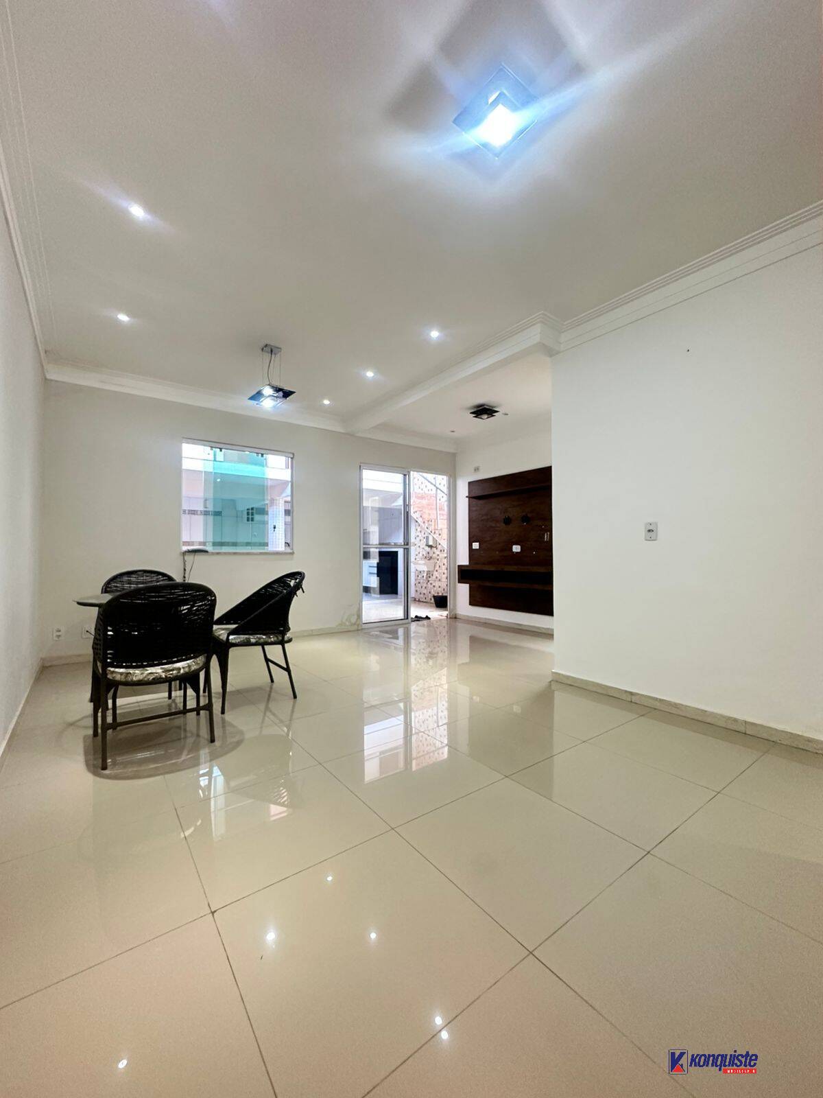 Casa de Condomínio, 4 quartos - Foto 1