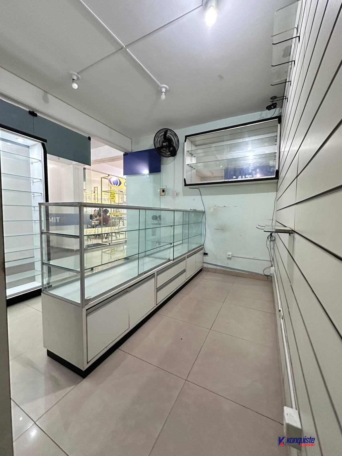 Prédio Inteiro - Foto 1