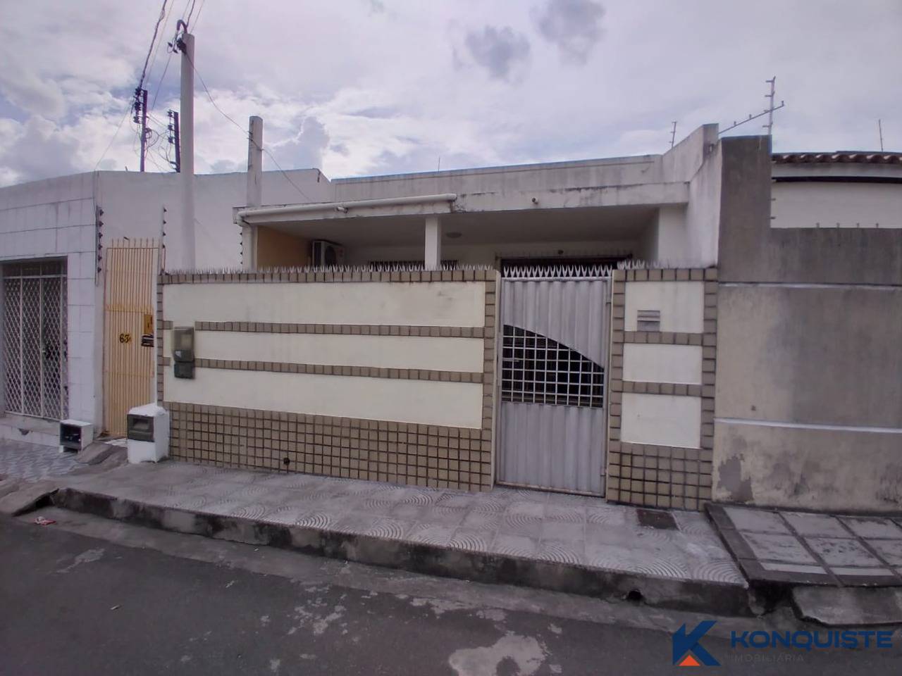 Casa, 4 quartos, 109 m² - Foto 1