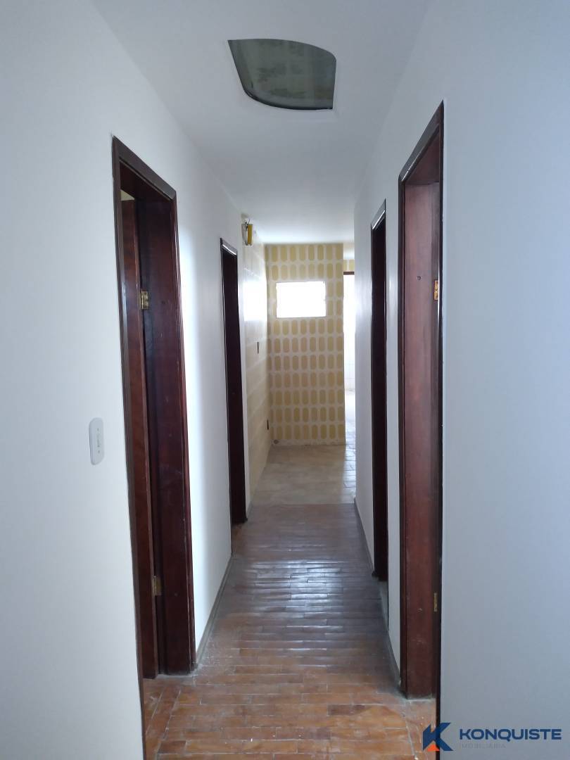 Casa, 6 quartos, 240 m² - Foto 15