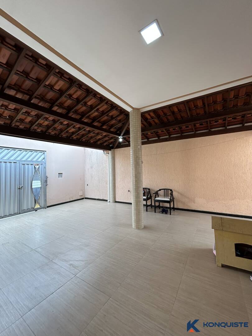 Casa, 3 quartos, 247 m² - Foto 2