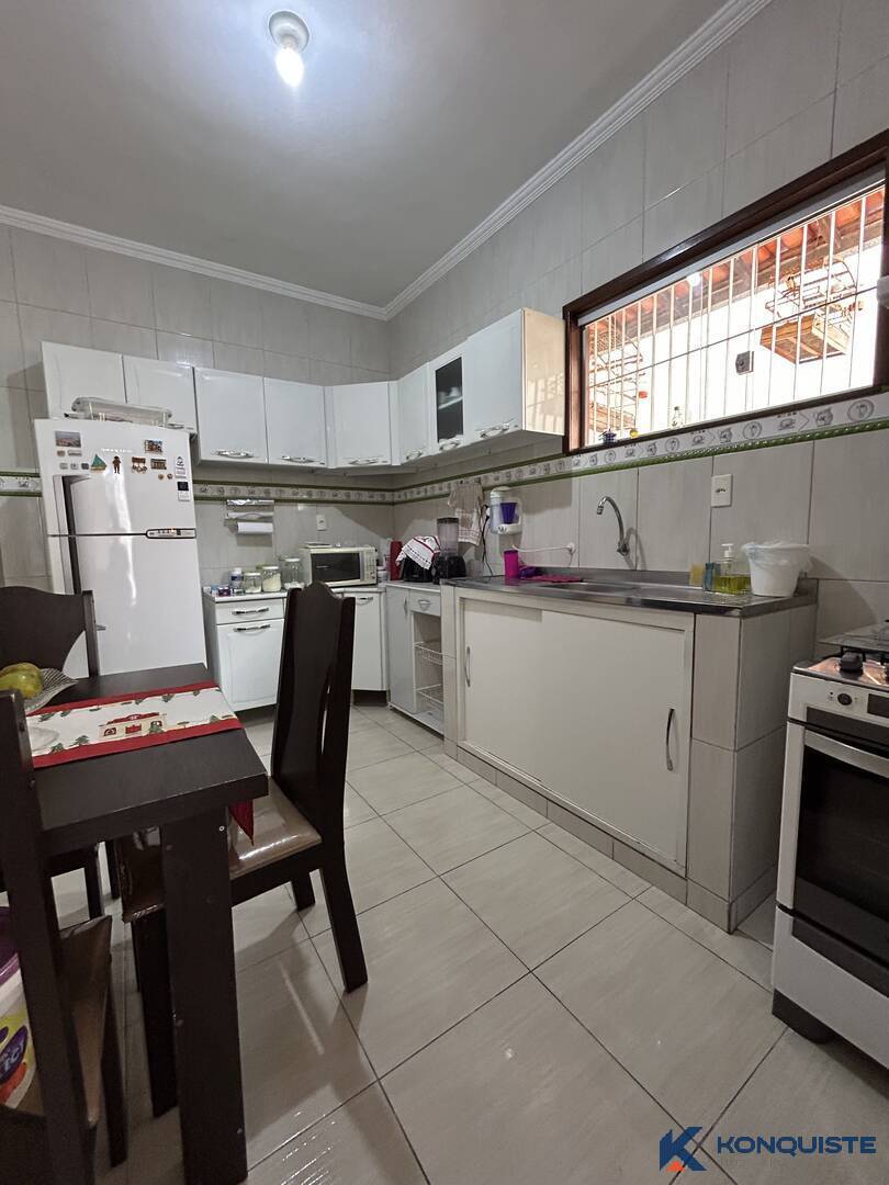 Casa, 3 quartos, 247 m² - Foto 8