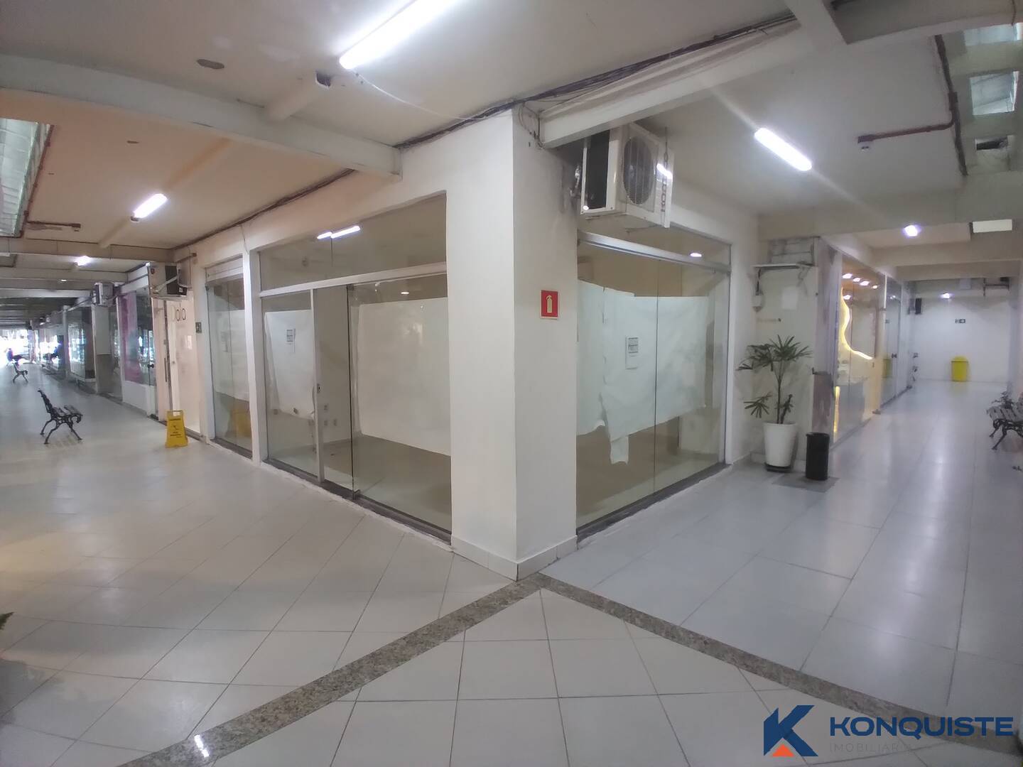 Loja-Salão, 27 m² - Foto 1